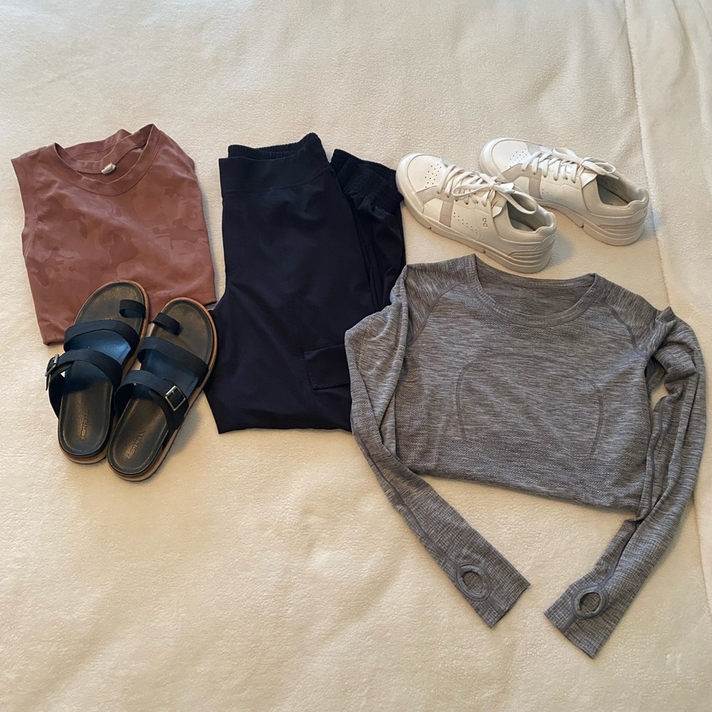 Athleta Chelsea Utility Jogger Size 2 - Picture 12 of 13
